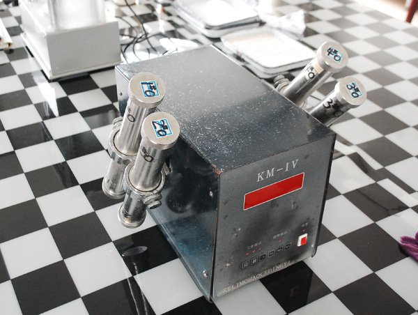 �z�y�O��